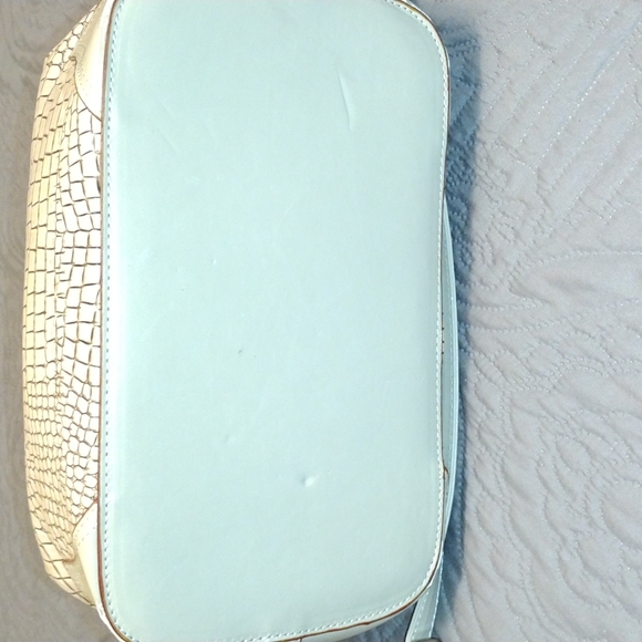 Nicole Lee Purse - Picture 5 of 15